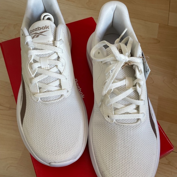 *NEW* Reebok women’s 9 Energen Lux Running shoes - Picture 2 of 3